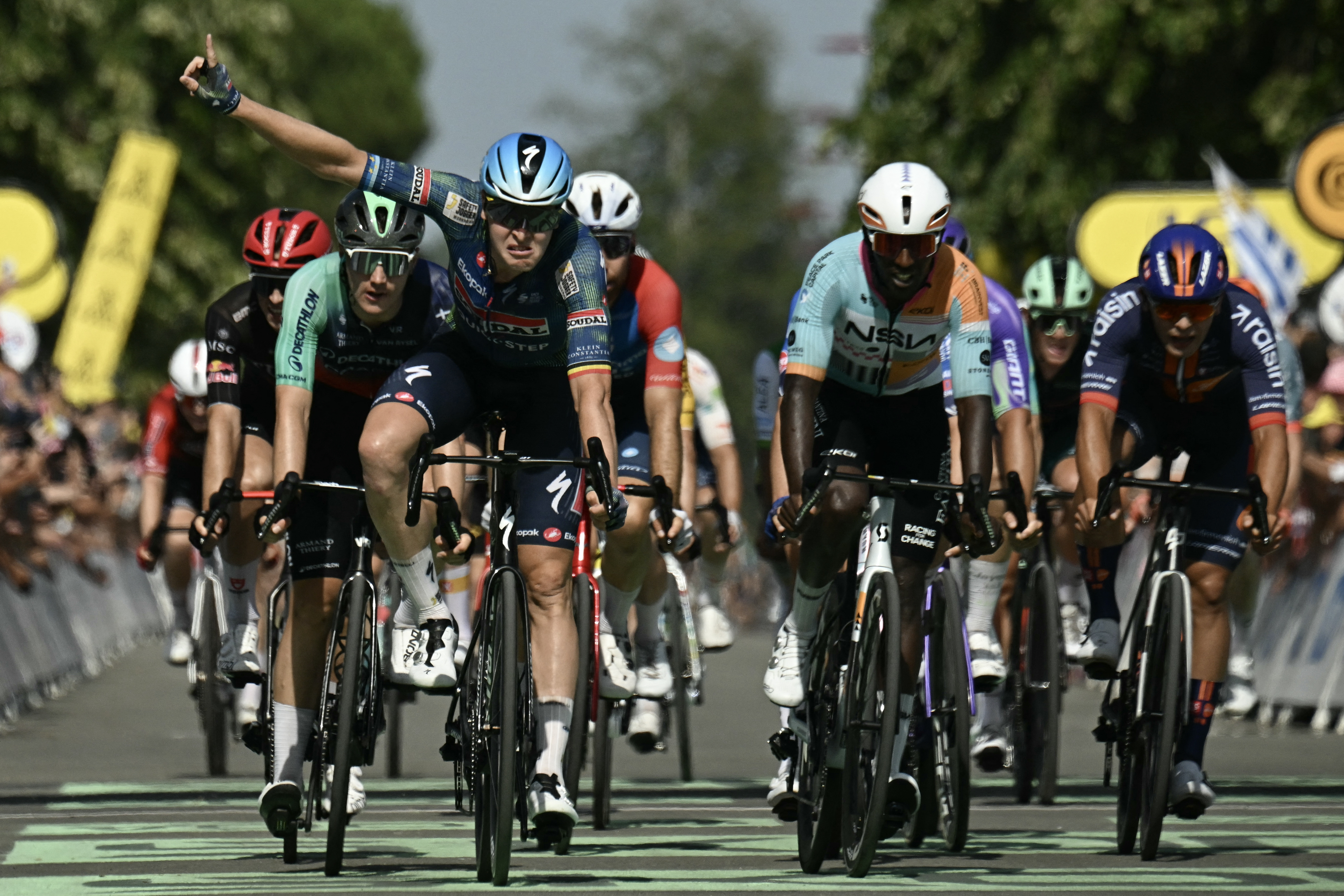 Tour de France: 8. Etapp: Tim Merlier mat zweeter Dagesvictoire am Sprint