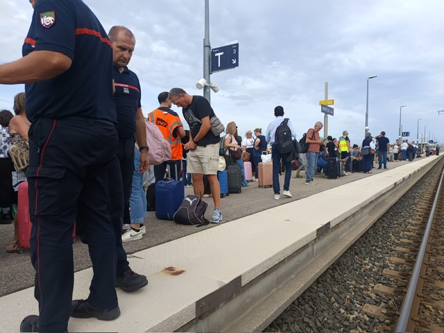 TGV Paris-Metz : Trois heures de retard, plusieurs passagers font des malaises