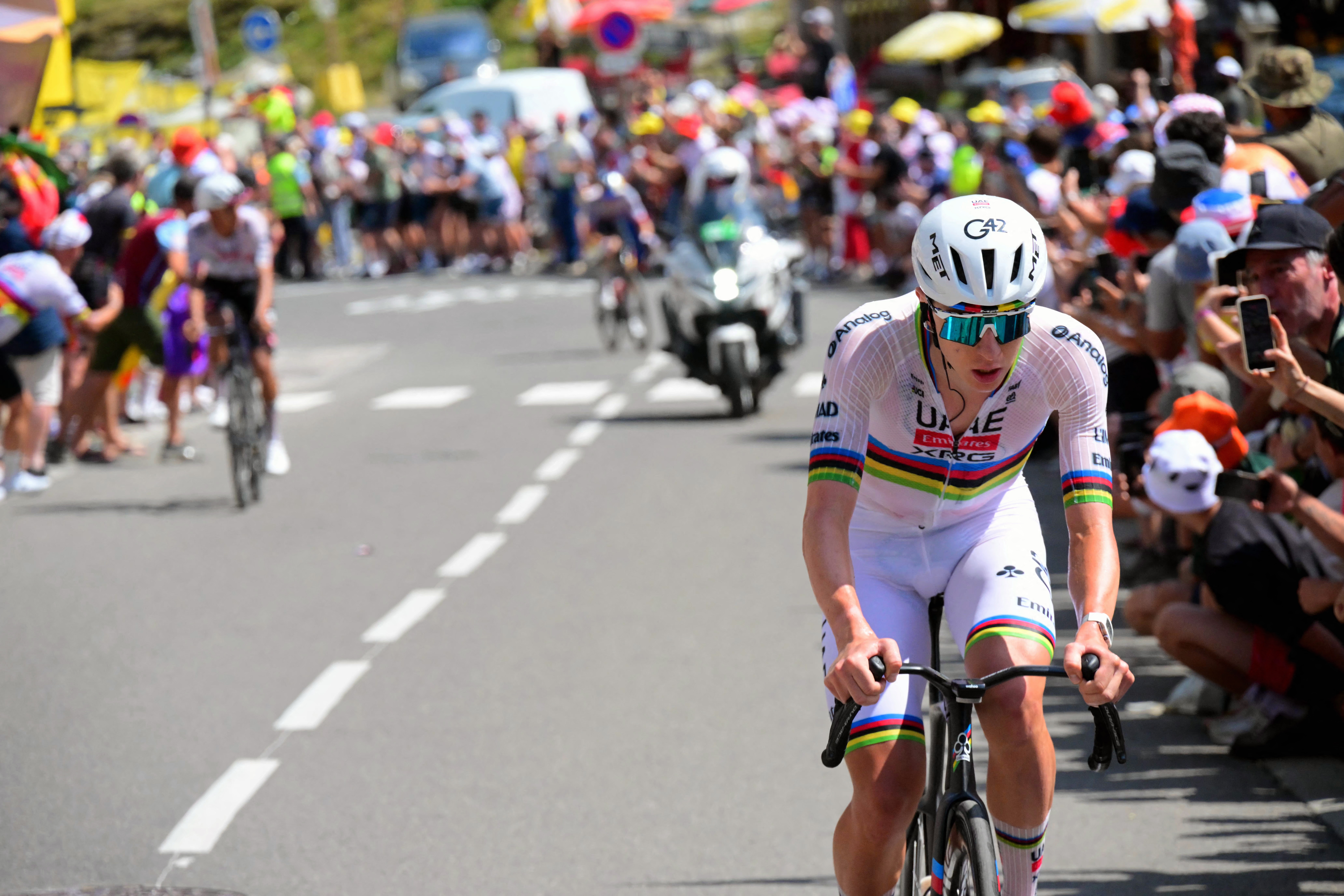 Tour de France : Pogacar prend le maillot jaune dans l'étape du Tourmalet