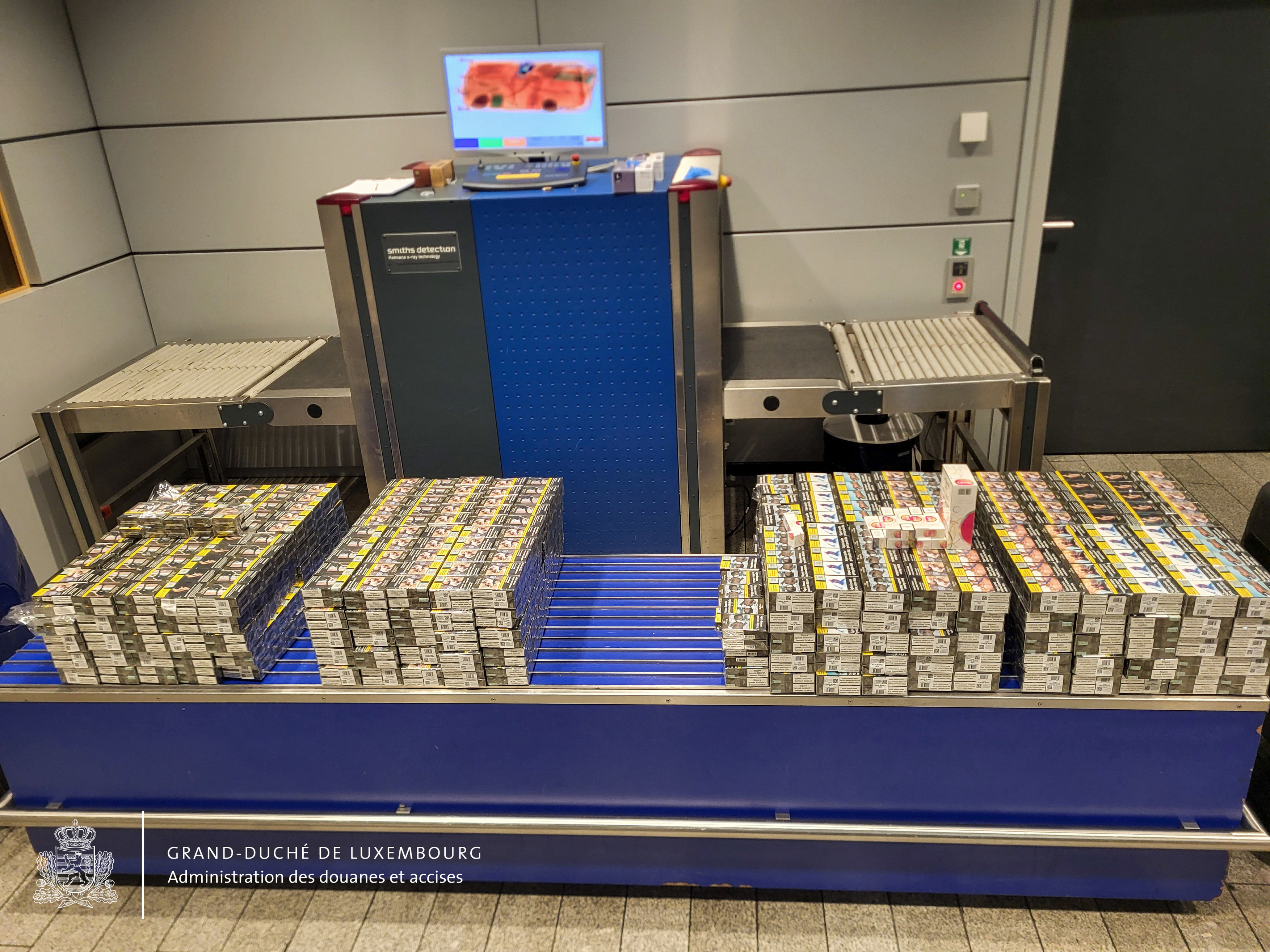 Grosse saisie de la douane: Ils débarquent au Findel les valises remplies de cigarettes