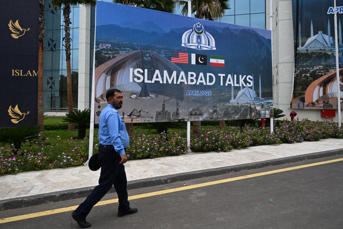 Virum Optakt vun de Verhandlungen am Pakistan: Trump mécht Menacen an Iran stellt Conditiounen