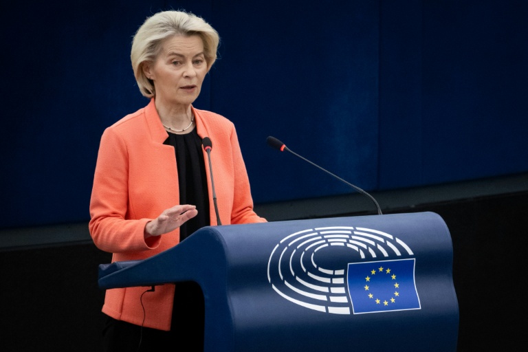Réseaux sociaux: Protection des jeunes en ligne : l'UE passe à l'action