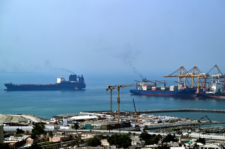 La guerre entre Iran et Etats-Unis continue, Ormuz quasi paralysé
