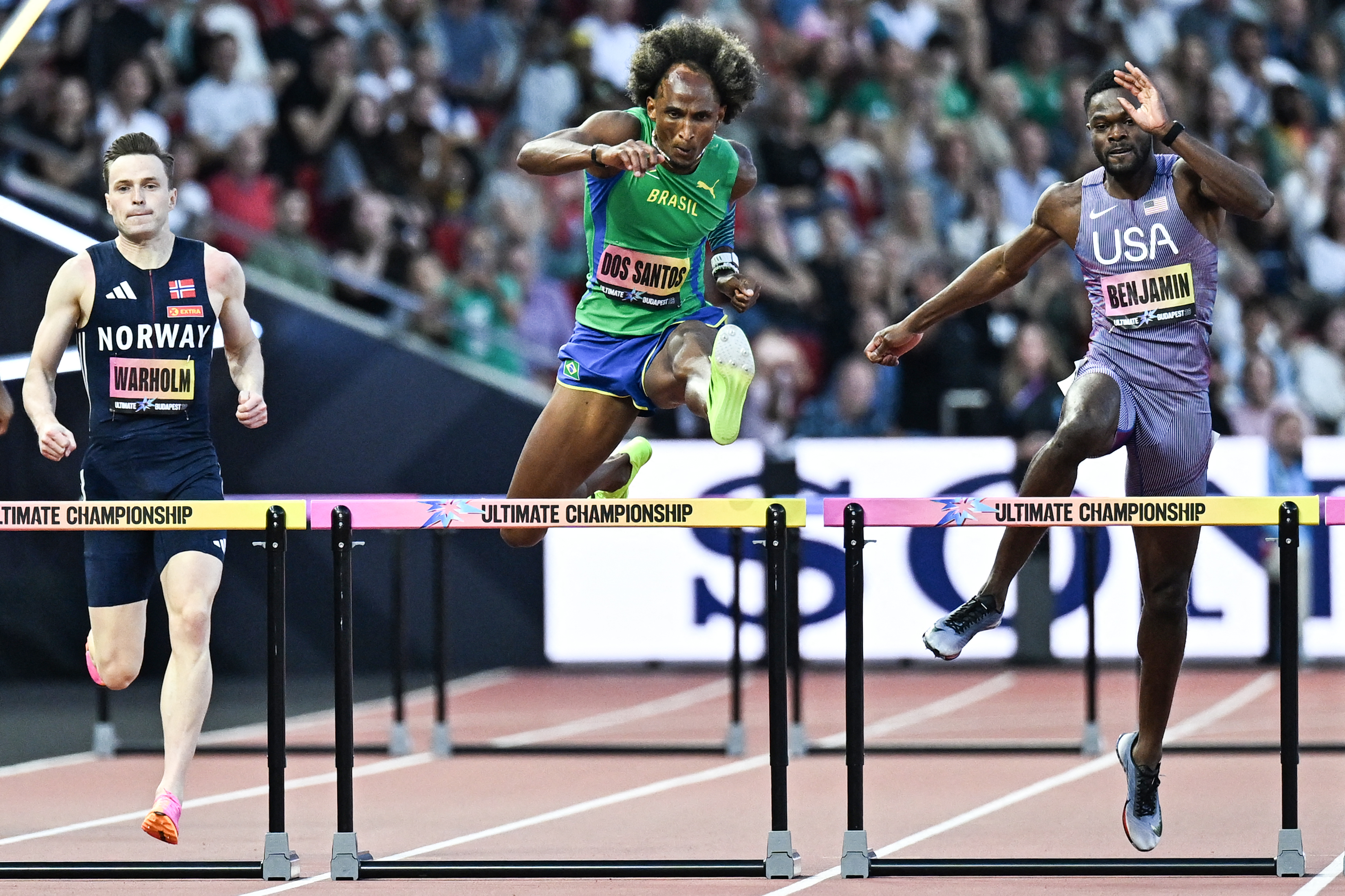 sous les 46 secondes !: Alison Dos Santos champion Ultimate du 400 m haies