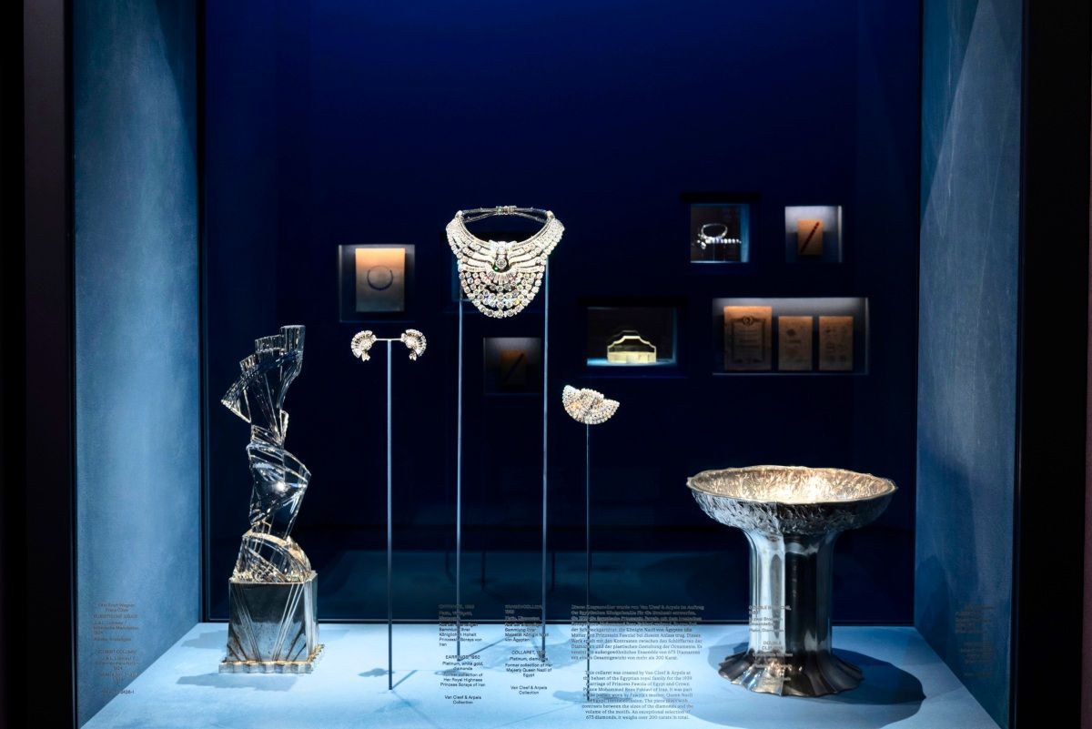 Vienne: Ils paient leur entrée puis dérobent un collier exceptionnel dans un musée