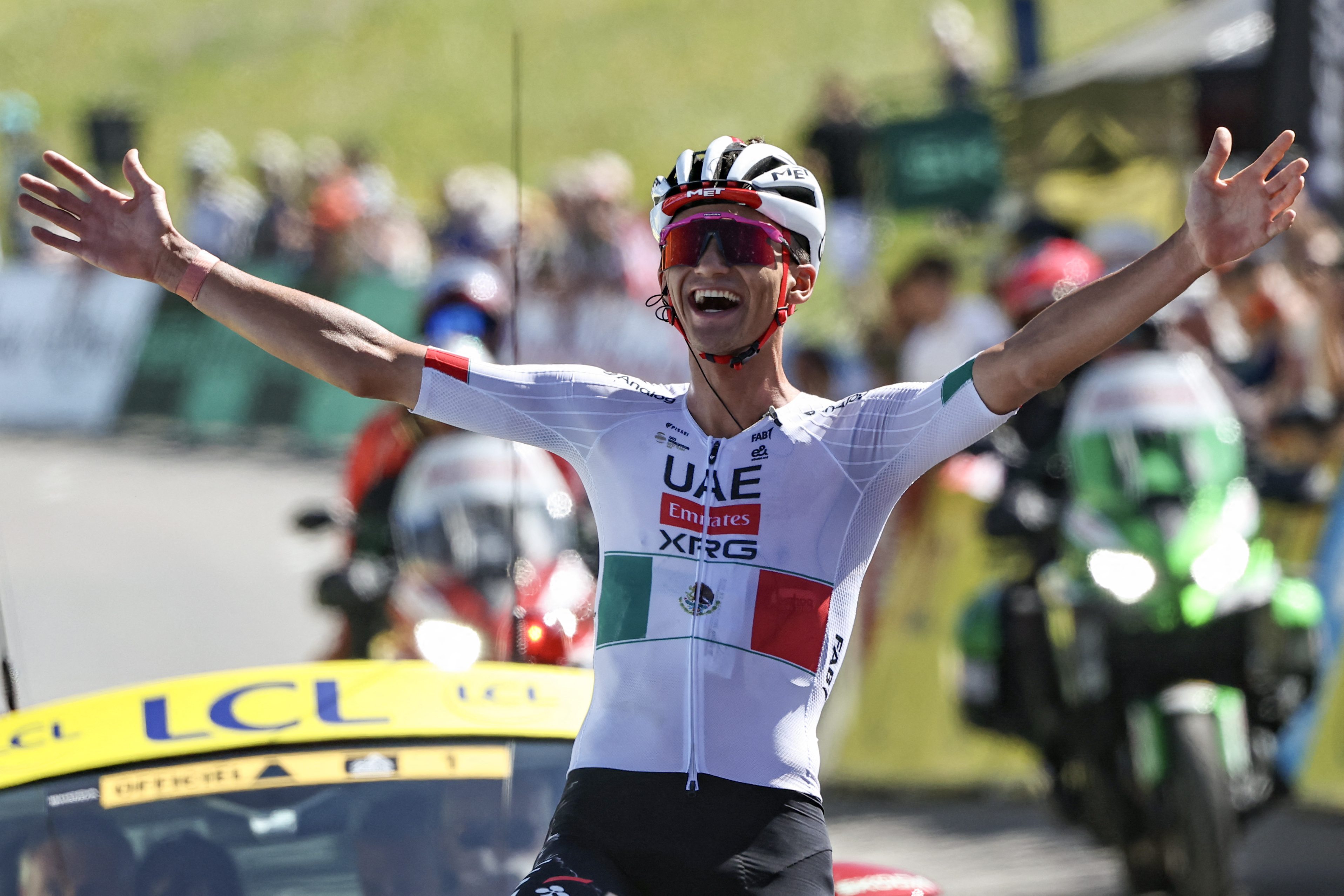 Victoire en solitaire op der Kinneksetapp: Isaac Del Toro wënnt den Tour Auvergne-Rhône-Alpes