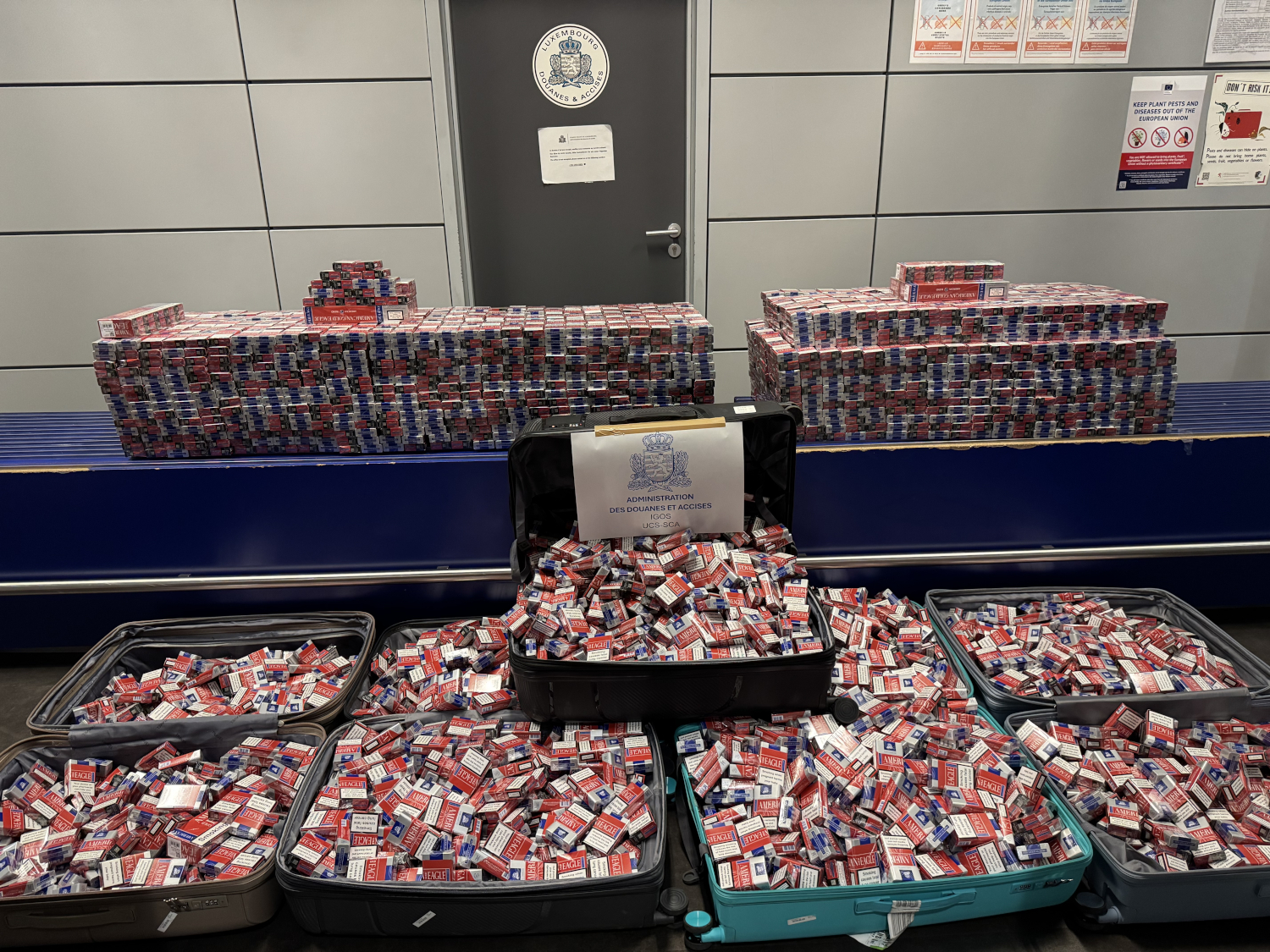 Contraband catch: Customs seize nearly 124,000 cigarettes smuggled through Luxembourg Airport