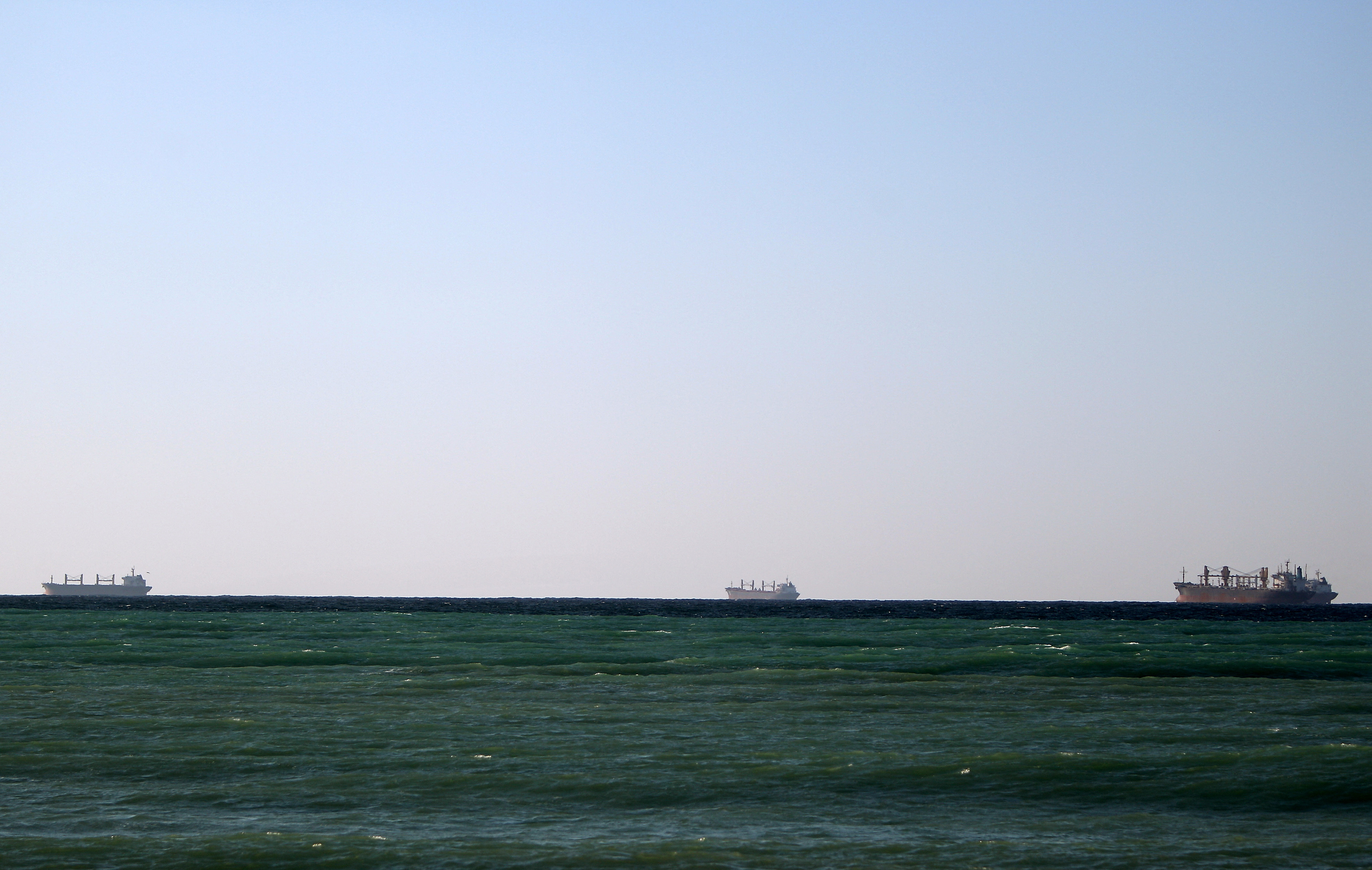 Attacken op Iran net ausgeschloss: D'US-amerikanescht Militär wëll dëse Méindeg domat ufänken, iranesch Häfen ze spären