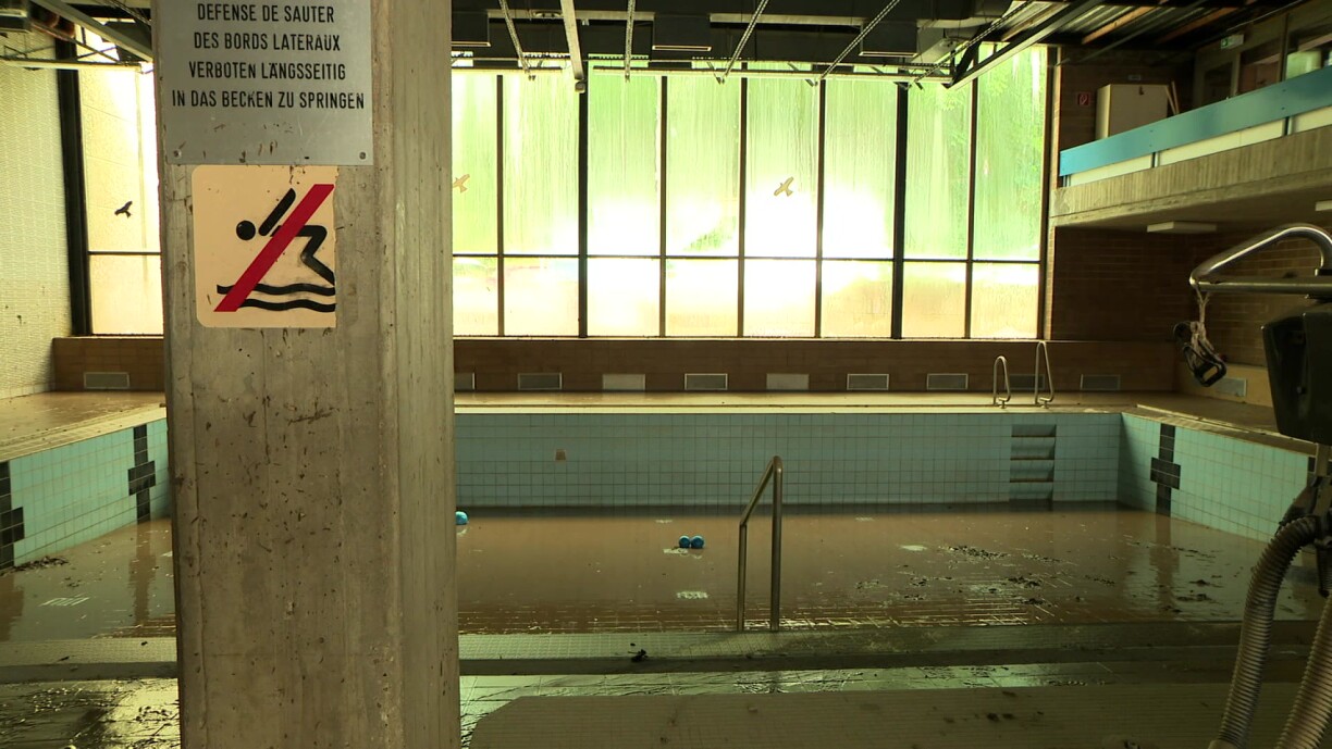 D'Schwemm zu Iechternach war uerg duerch d'Héichwaasser beschiedegt ginn.