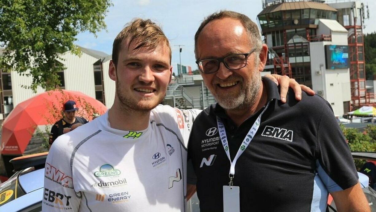 De Grégoire Munster, hei op der Foto mat sengem Papp Bernard Munster, deen och en erfollegräiche Rallye-Pilot war.