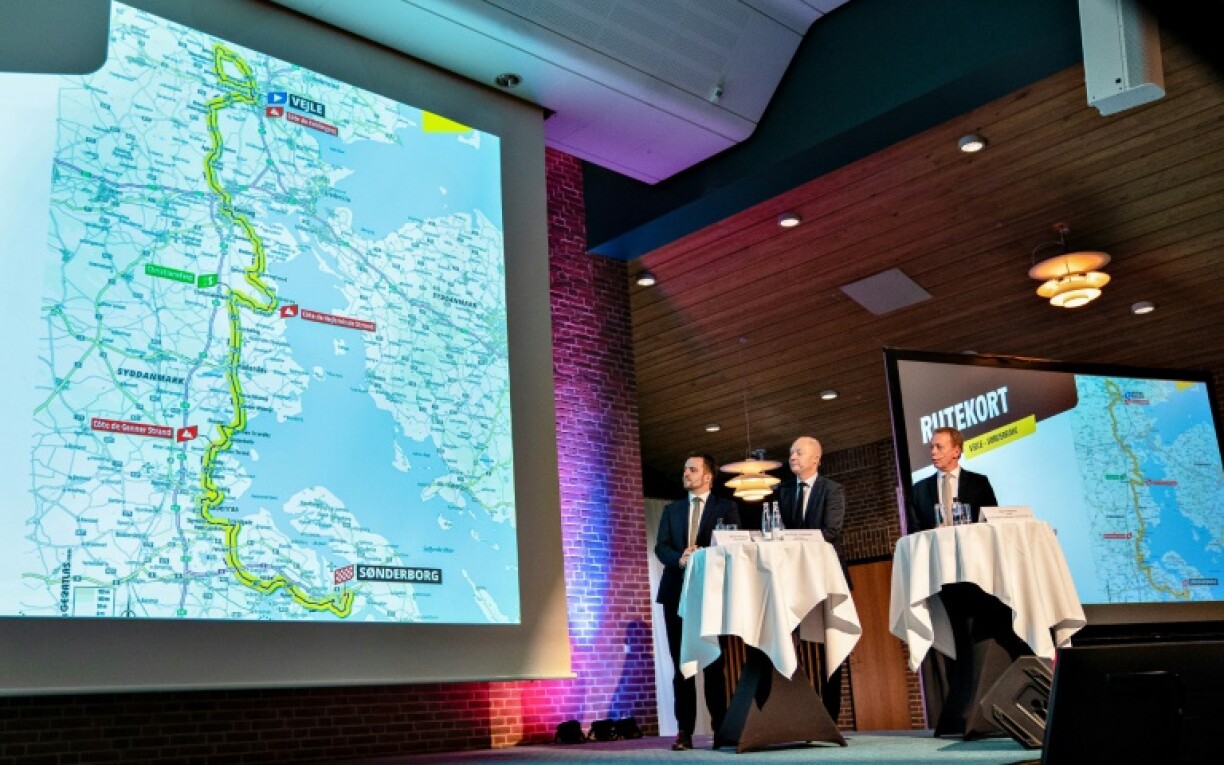 Le ministre du commerce danois, le maire de Vejle et le directeur du