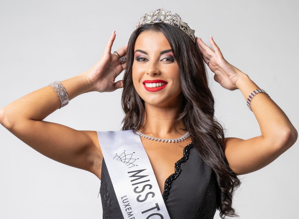 Taiana Martins a encore plusieurs mois pour profiter de son titre de miss tourisme Luxembourg 2025. En septembre prochain, elle remettra sa couronne à une nouvelle miss.