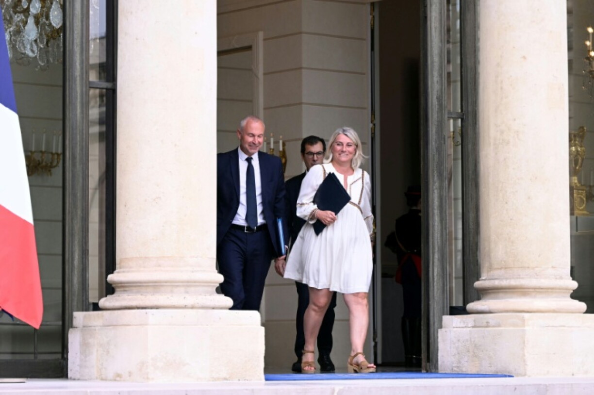 La ministre de la Santé Stéphanie Rist quitte l'Elysée après le conseil des ministres le 24 août 2026 à Paris