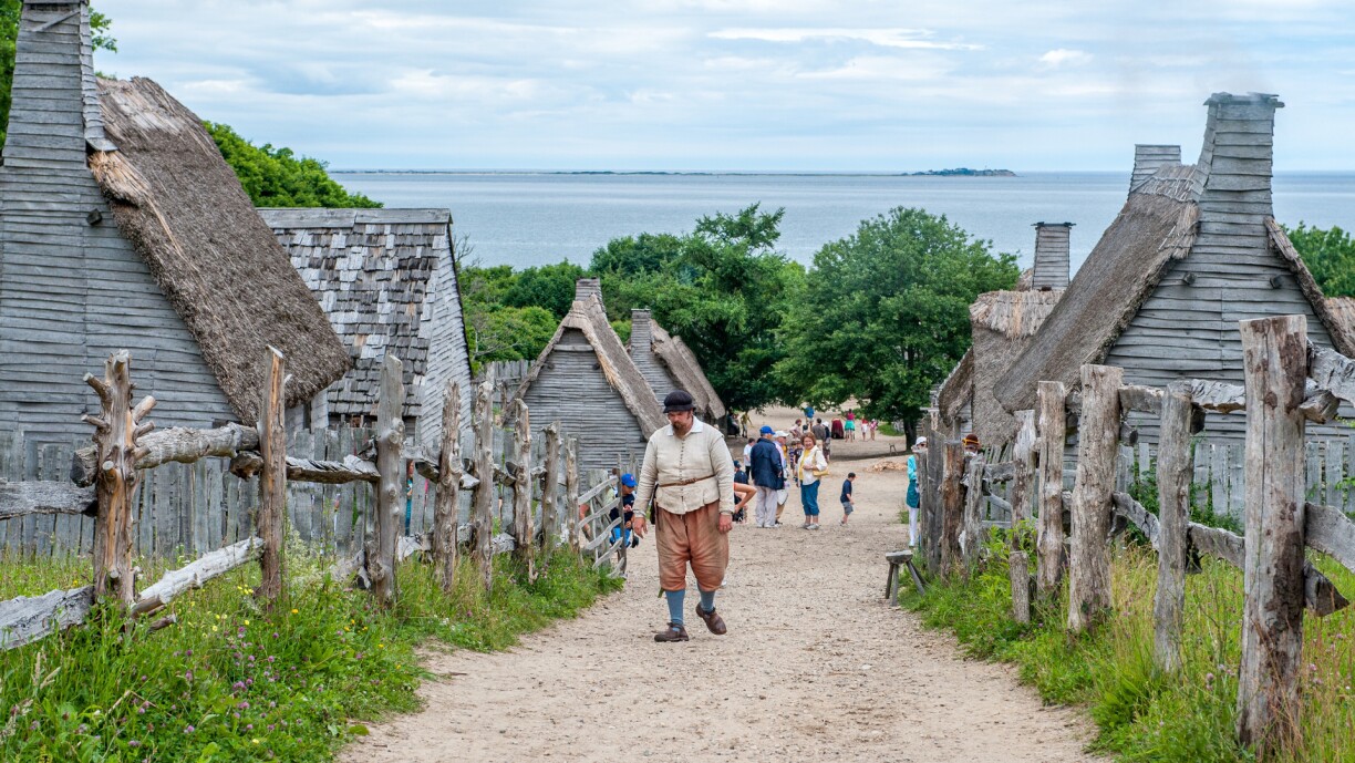 Am Plimoth Patuxet Museum huet ee probéiert, fir dat originaalt Duerf vu Plymouth esou detailléiert wéi méiglech nozebauen.