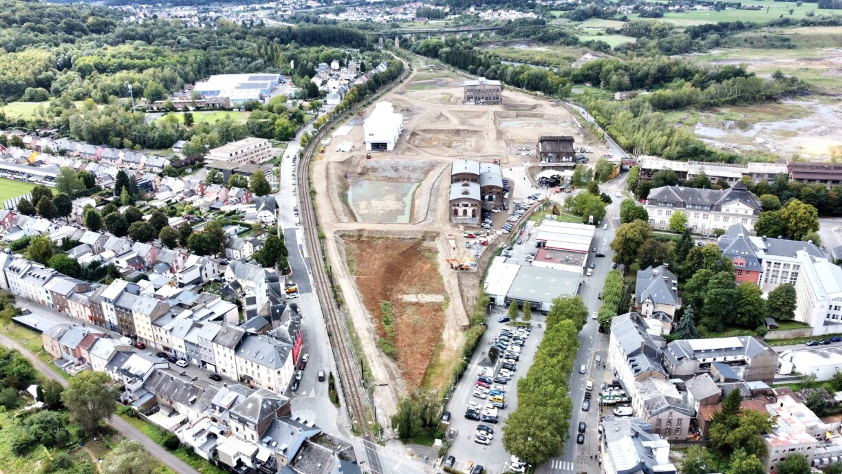 Une photo aérienne du site Rout Lëns à Esch