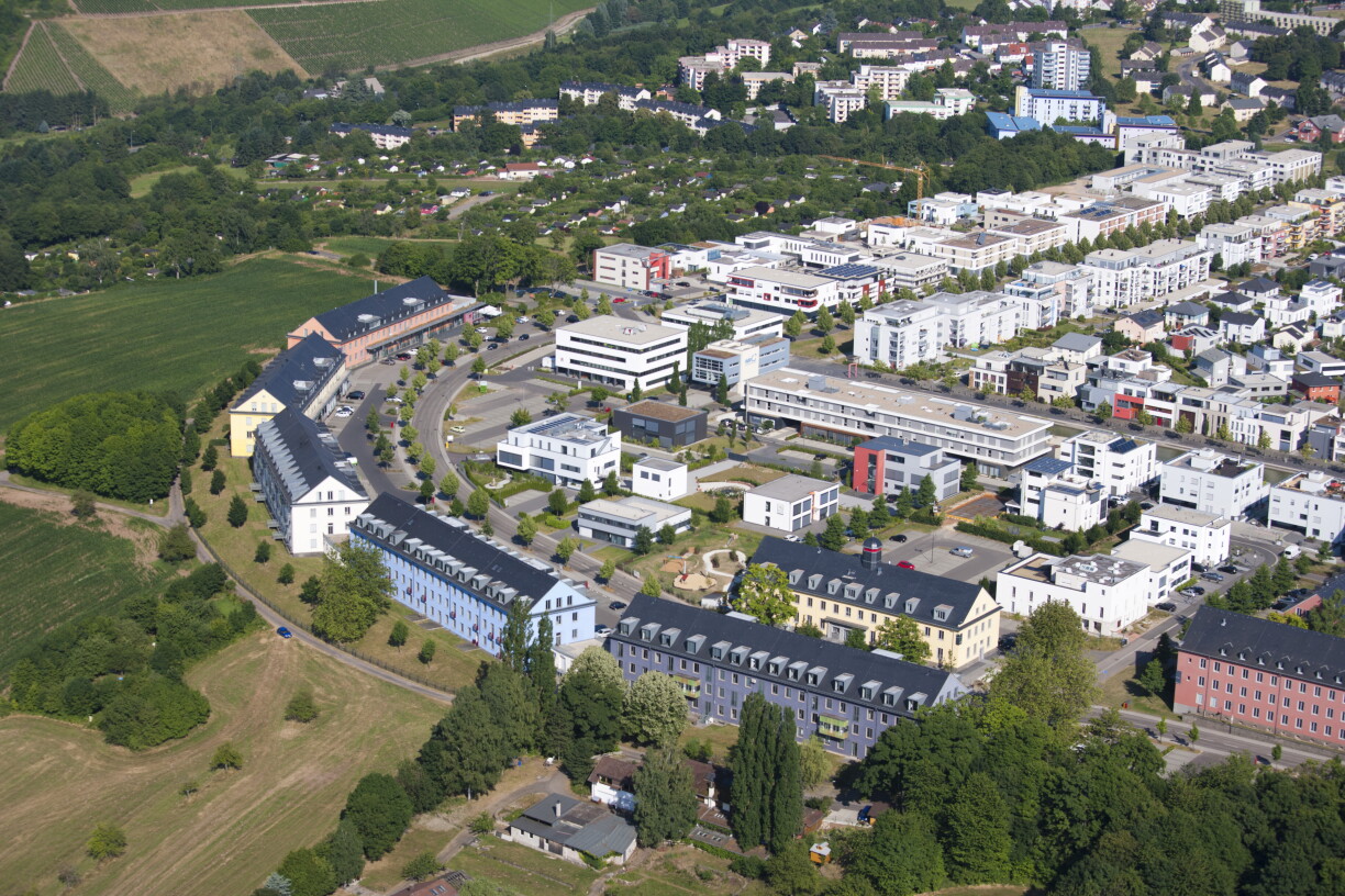 D'Dot ass um Tréierer Petrisberg net wäit vun der Uni geschitt.