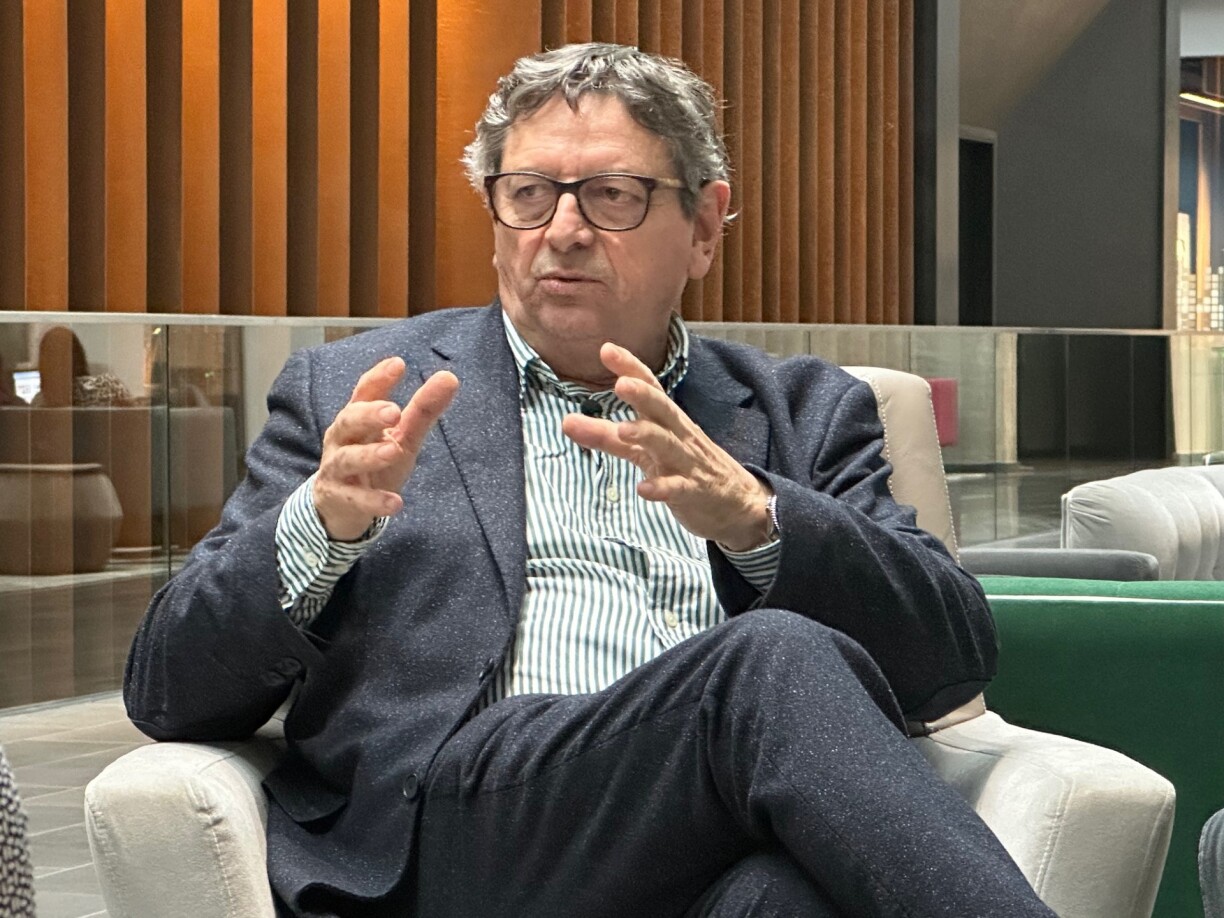 De Maître Marc Theisen.