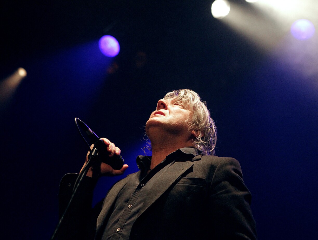 Le chanteur Arno lors d'un concert à Reims, en 2010.