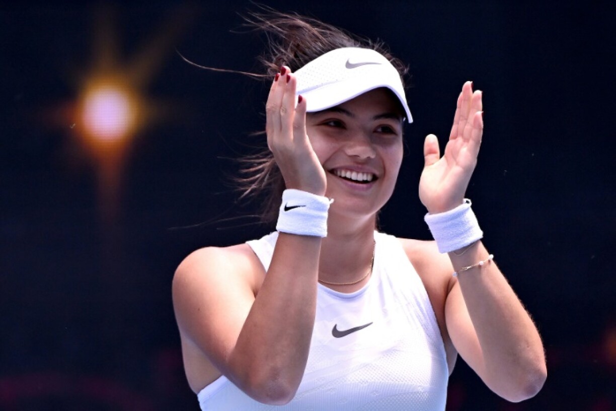 Emma Raducanu celebrates victory over Amanda Anisimova