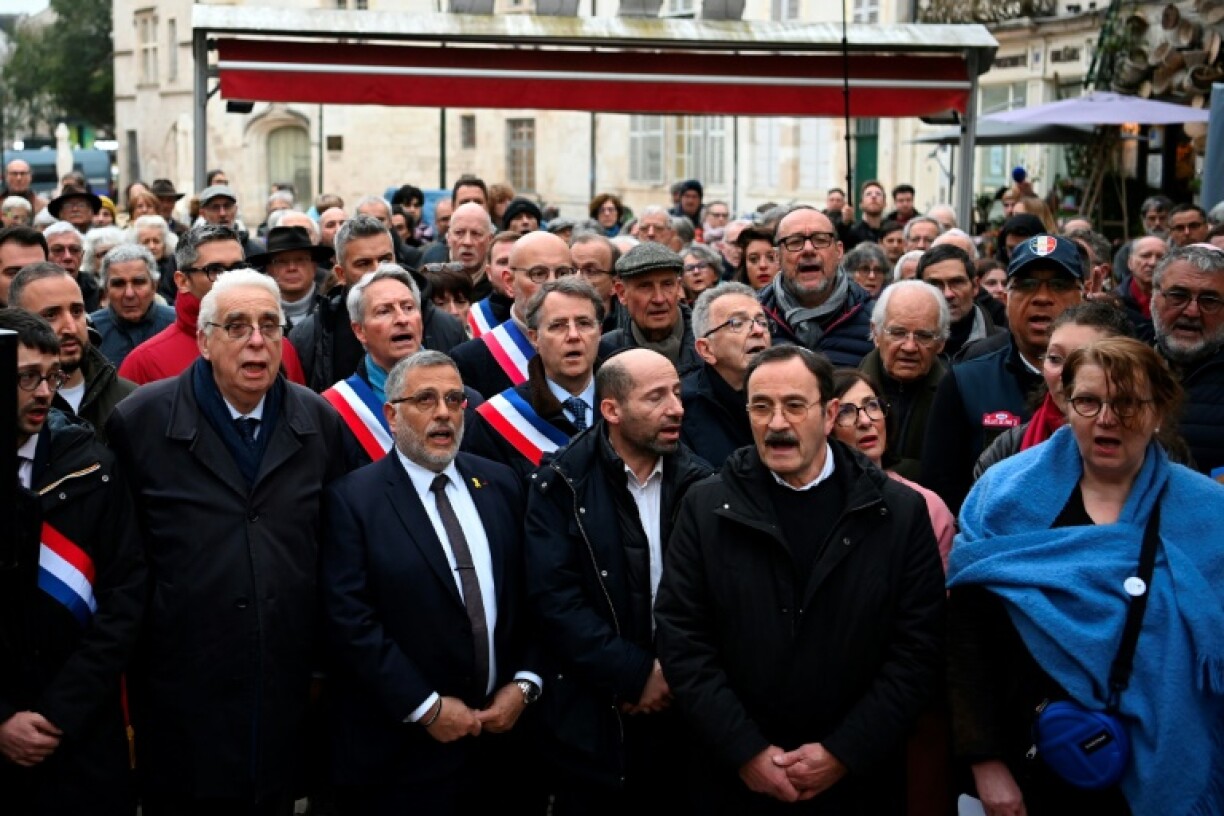 The attack prompted broad support for the rabbi in Orleans, France