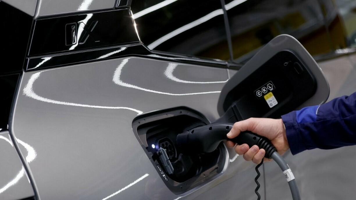 Ceux qui ont investi dans des technologies respectueuses de l'environnement devront encore faire preuve de patience: le paiement des primes, prolongées en 2024, est retardé car la loi n'a pas encore été votée.