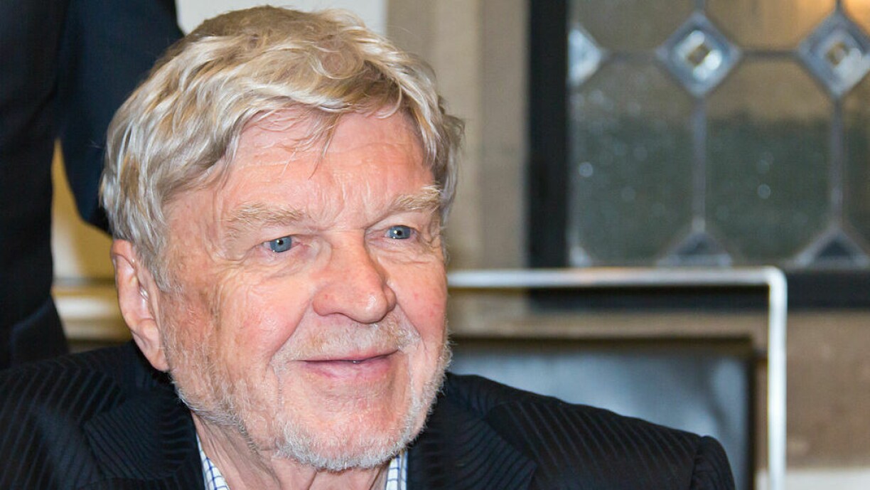 Den Hardy Krüger bei der Pressekonferenz