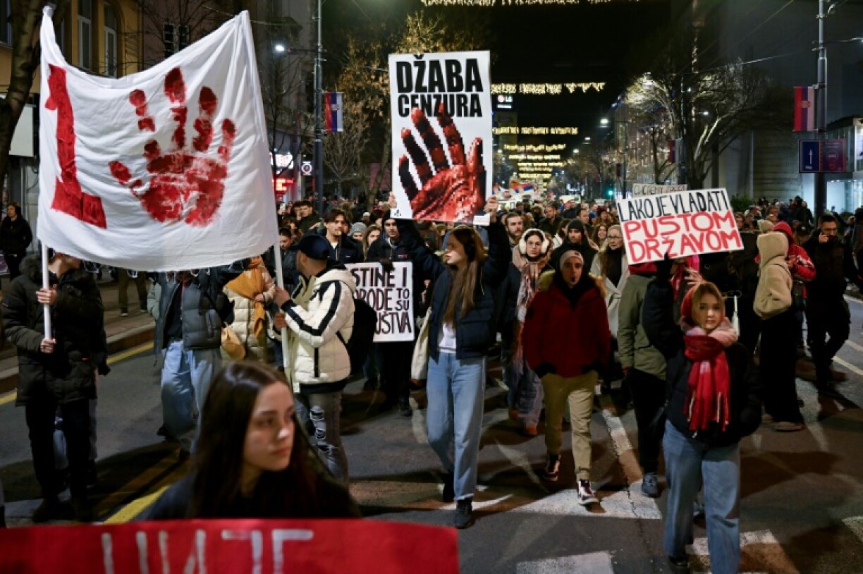 Thousands of people protested in Belgrade on December 22, blaming government corruption and inadequate oversight for the station roof collapse