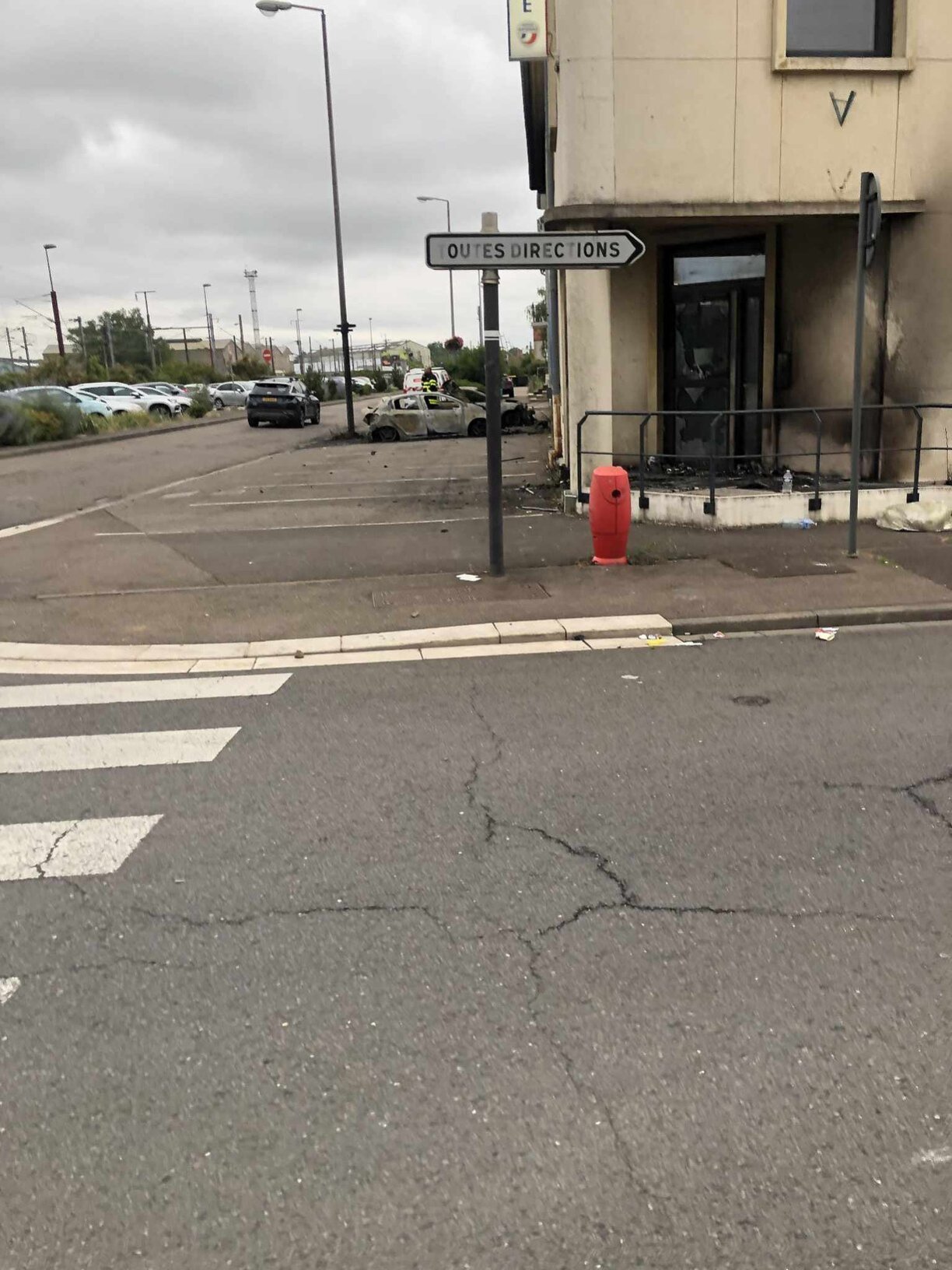 Le commissariat d'Hagondange après l'attaque survenue en juin 2023.