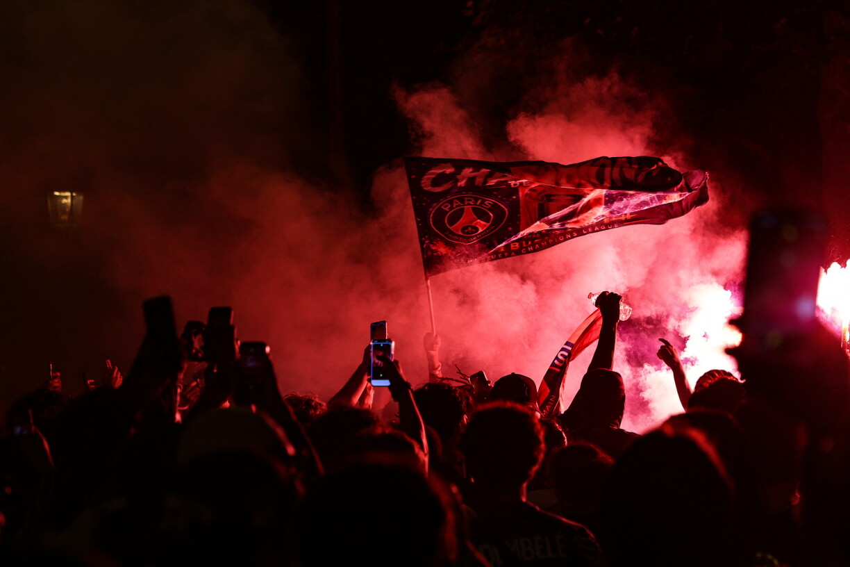 Supporter zu Paräis feieren den zweeten Champions-League-Titel fir de PSG, 30. Mee 2026.