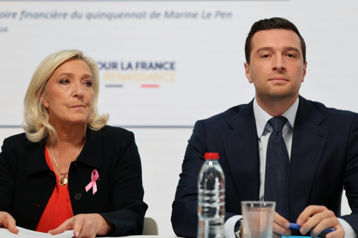 Marine Le Pen and Jordan Bardella presenting their 'counterbudget' plan to tackle France's debt load