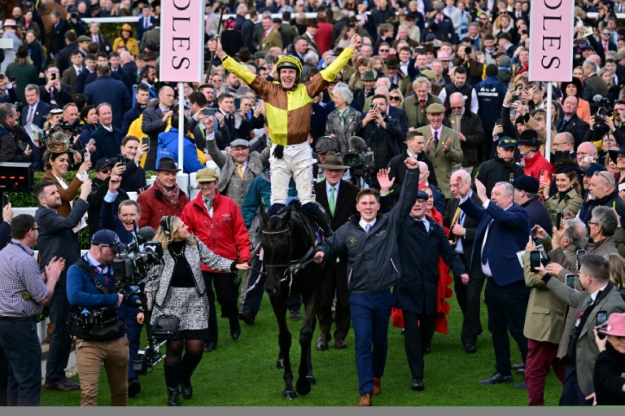 Jockey Paul Townend soaks up the applause after Galopin des Champs' second Gold Cup success last year
