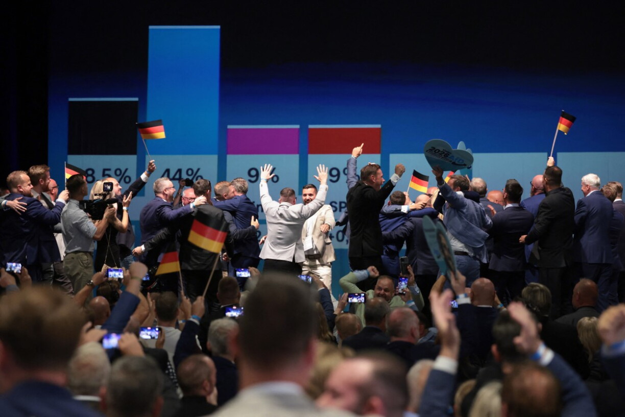 D'Alternative für Deutschland e Sonndeg no der Publikatioun vun den éischten Héichrechnungen.