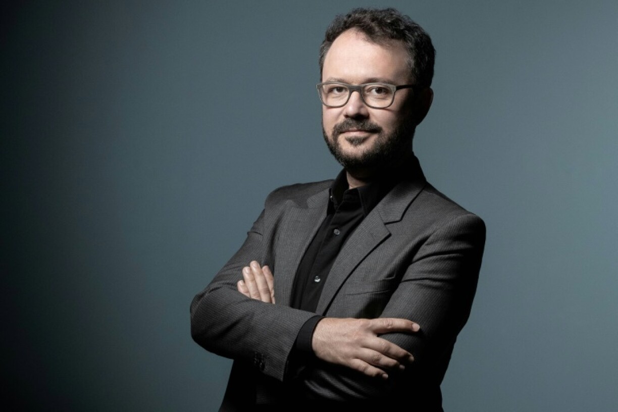 Riad Sattouf lors d'une séance photo à Paris, le 27 septembre 2020