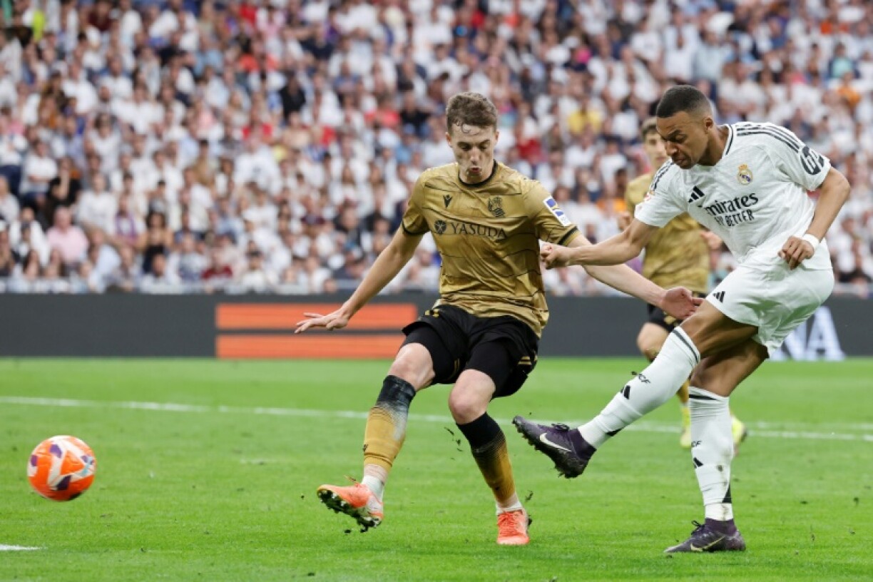 Kylian Mbappe slams his second goal against Real Sociedad to close in on the European scoring title