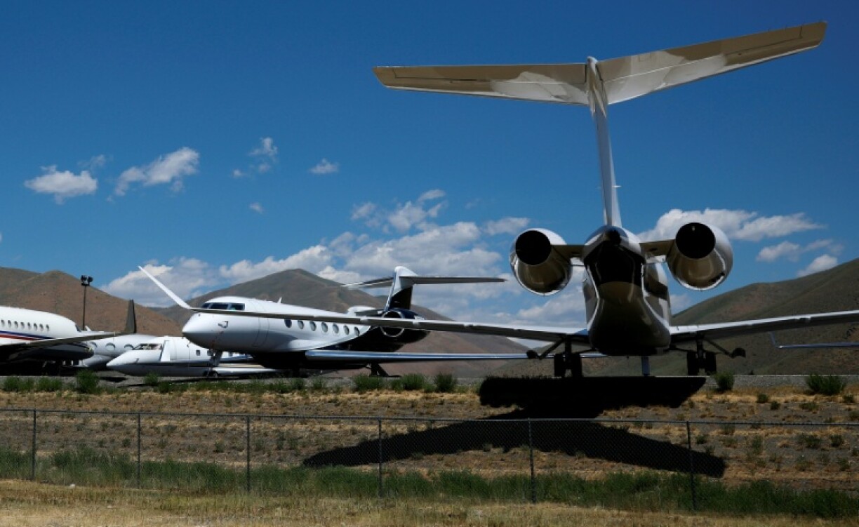 Rooted in the idea that a small elite of premium flyers should pay more for their outsized contribution to global warming, the proposal will likely pit them against the powerful aviation industry