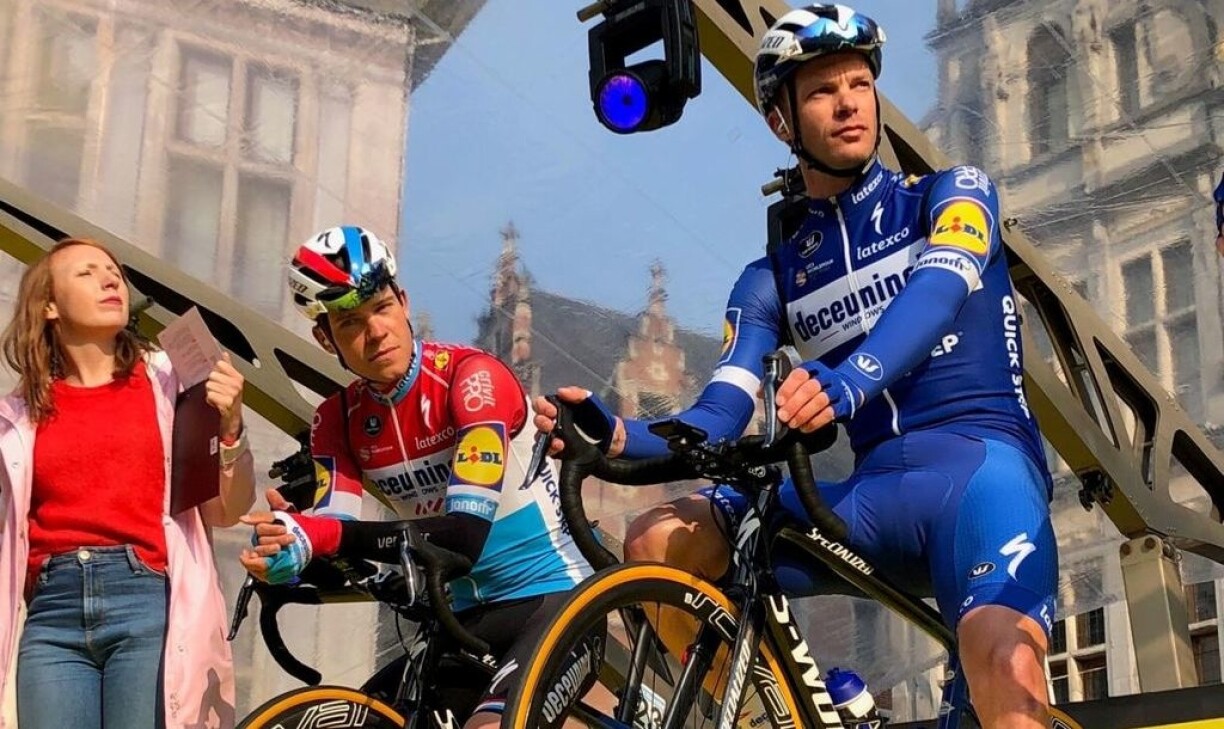 De Bob Jungels mat sengem Team-Kolleg Philippe Gilbert e Sonndeg de Moie virum Tour des Flandres.