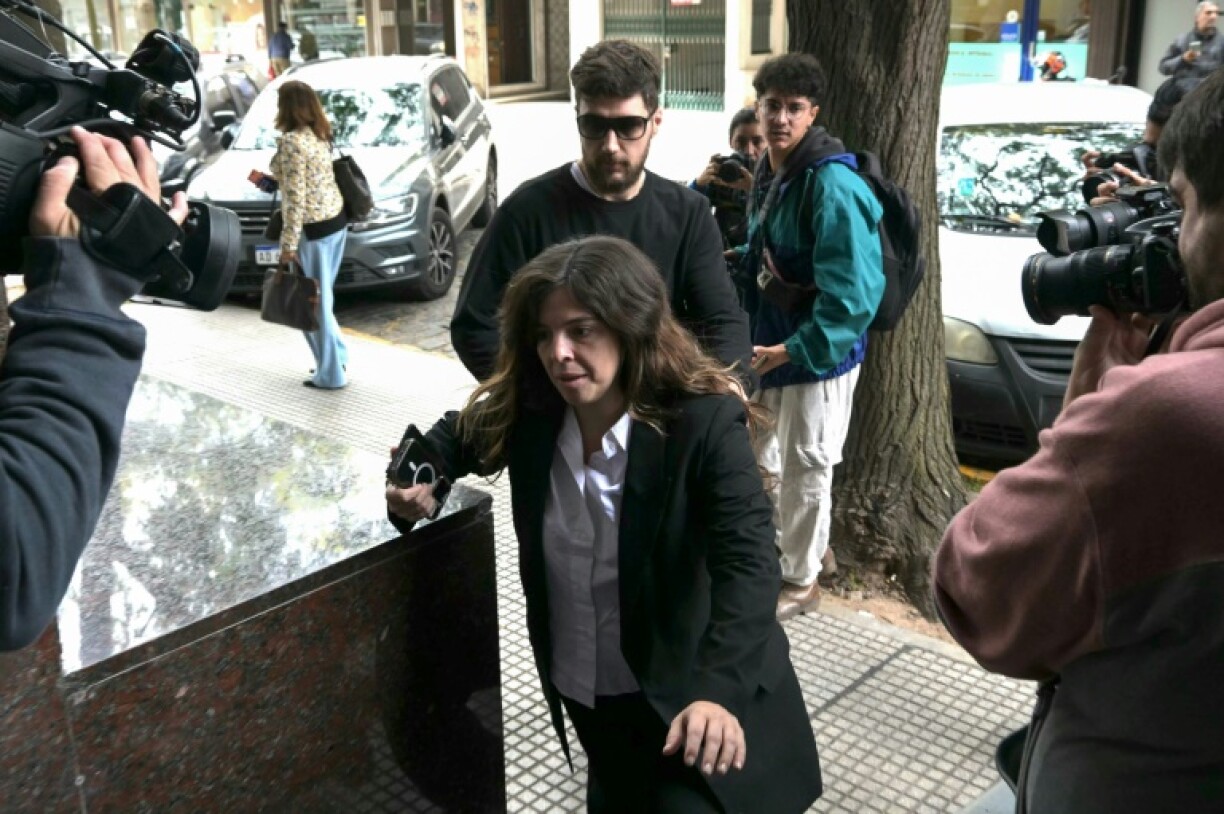 Dalma Maradona, daughter of football star Diego Maradona, told a court that doctors could have prevented his death