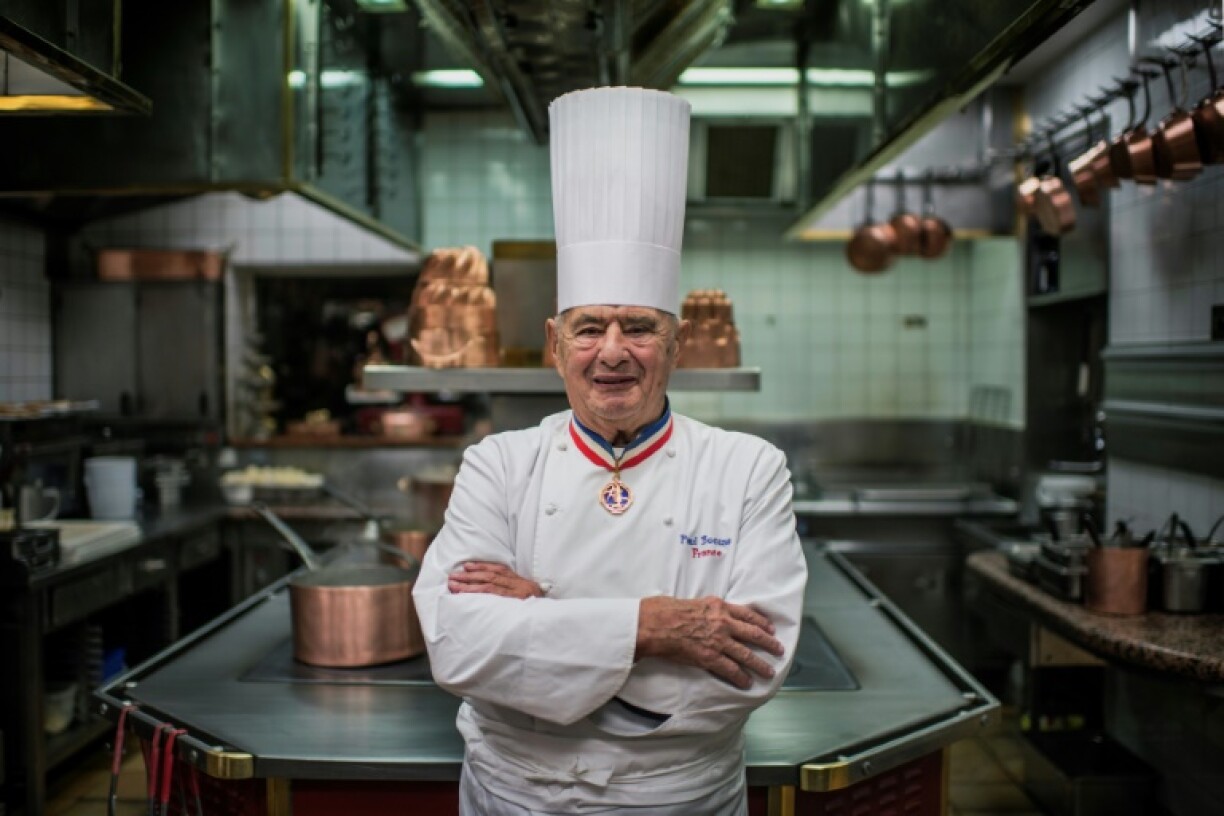 De Paul Bocuse 2012 a sengem Restaurant, am Alter vun 91 Joer ass hie gestuerwen.