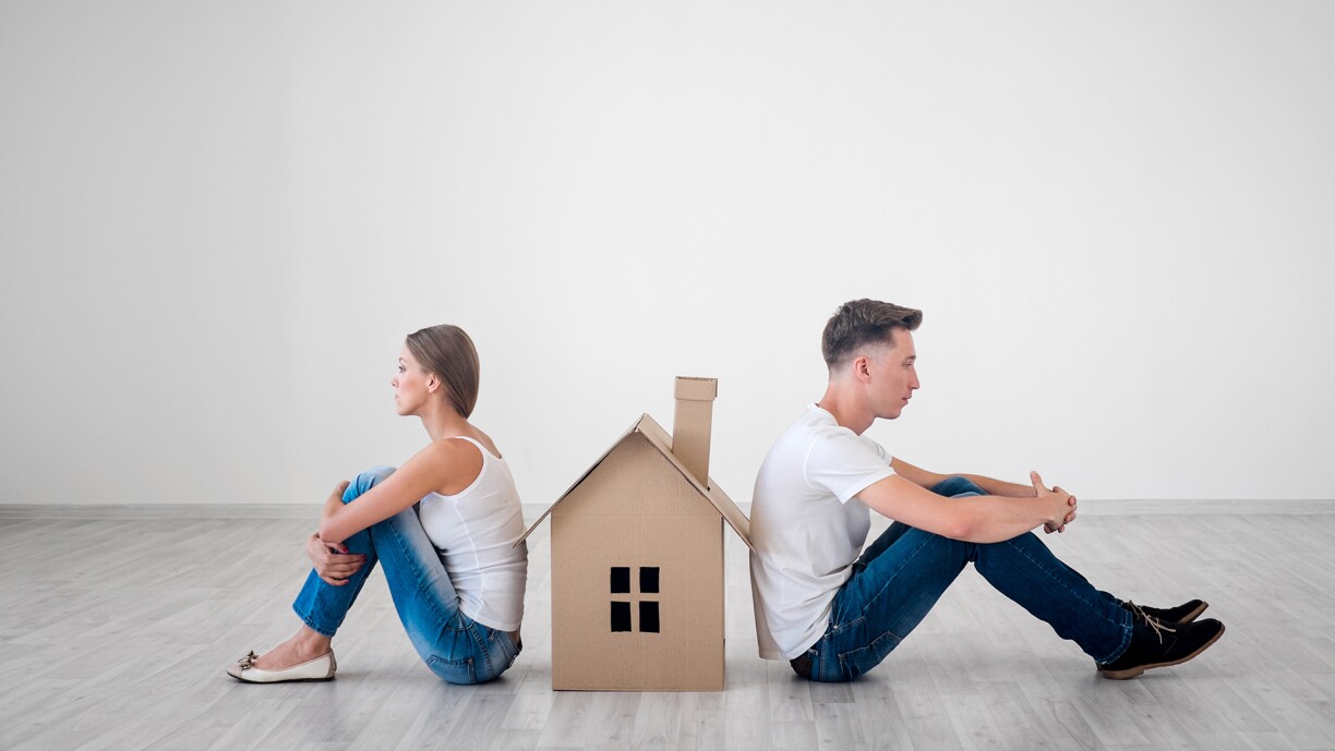 Staying in a relationship for financial security: unfortunately, many people make this choice, Christiane regrets.