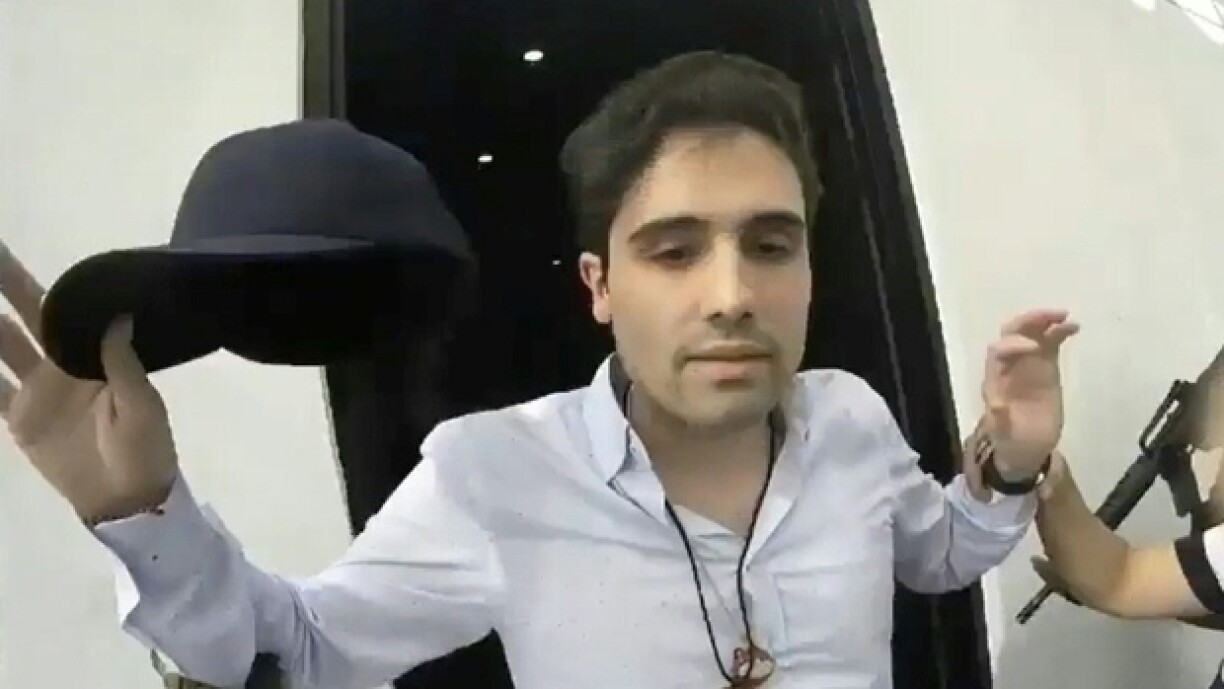 Le narcotrafiquant Ovidio Guzman lors de sa précédente arrestation, en octobre 2019 à Culiacan, au Mexique