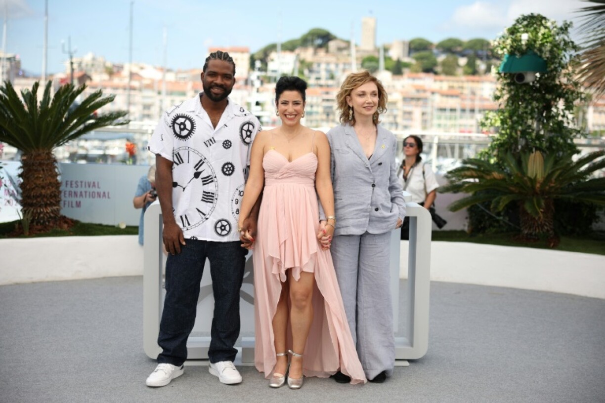 Oh mama: (From L) Nigerian actor Martin Obgu, Israeli director Or Sinai and Israeli-Belarusian actor Evgenia Dodina at Cannes