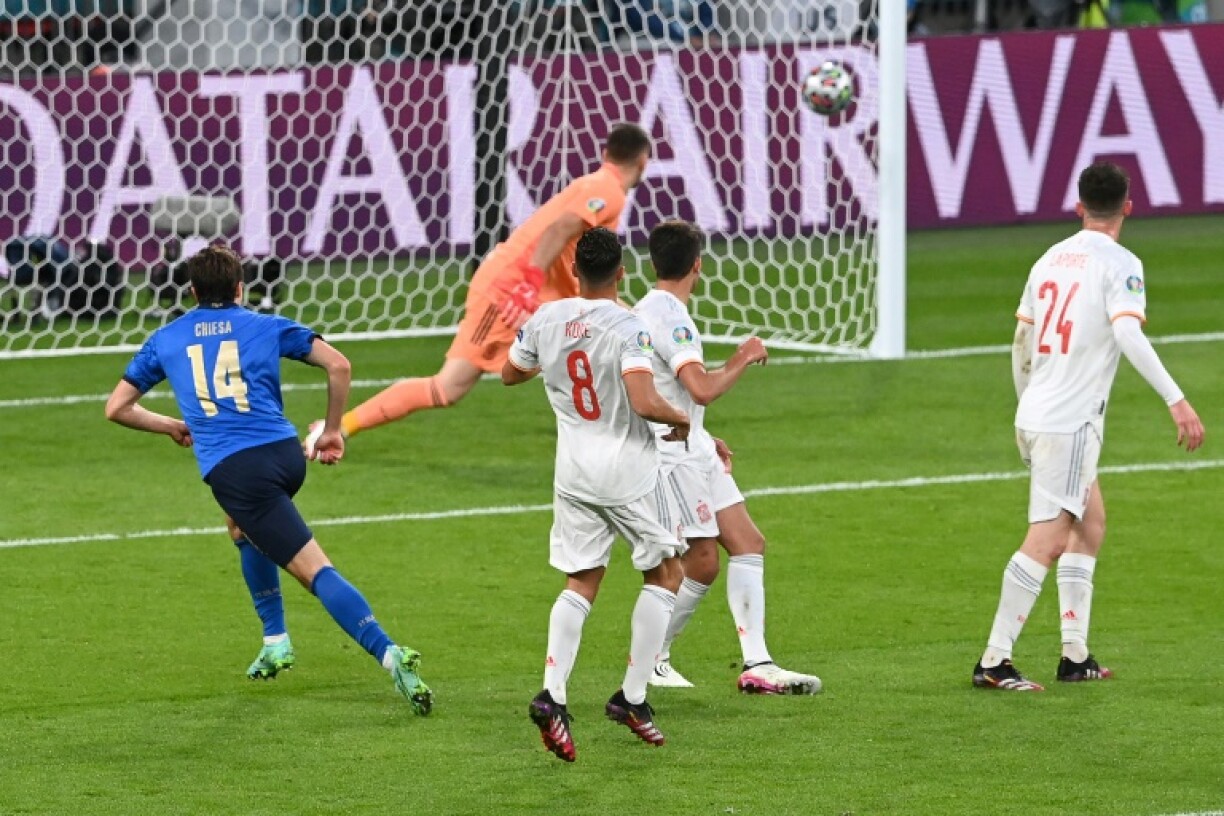 Le milieu de terrain italien Federico Chiesa ouvre le score face à l’Espagne, lors de la demi-finale de l’Euro 2020, le 6 juillet 2021 au stade de Wembley à Londres