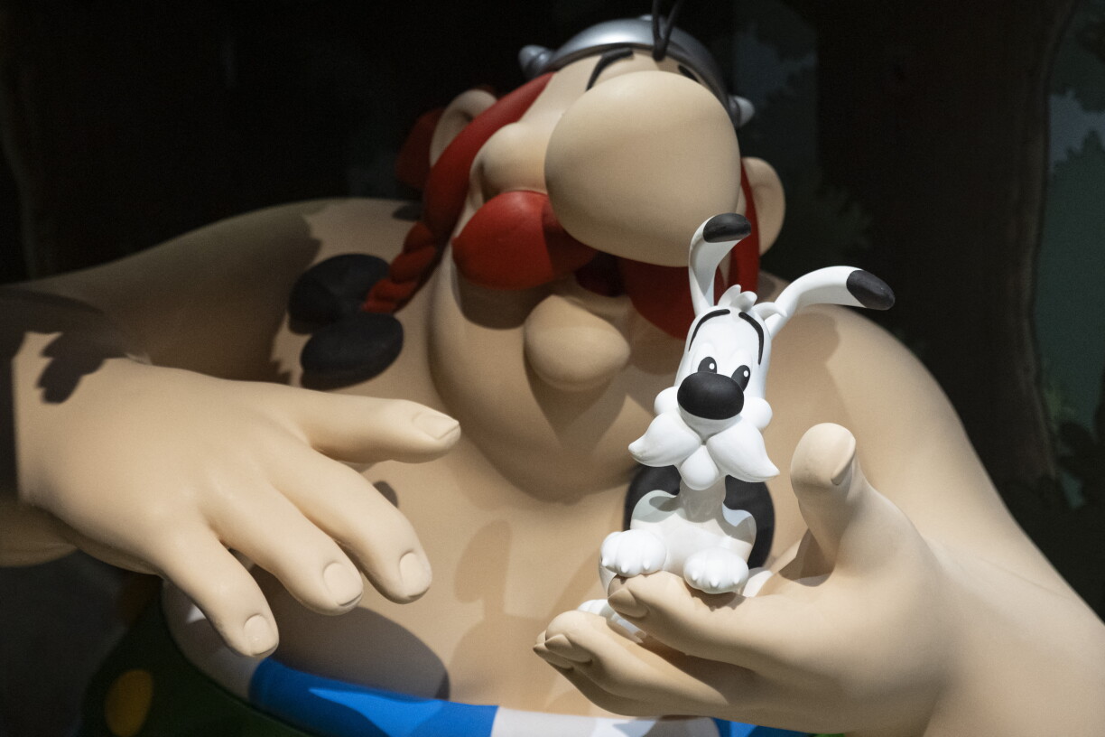 Waffen a Munitioun dierfen net no der bekannter Comicfigur benannt ginn