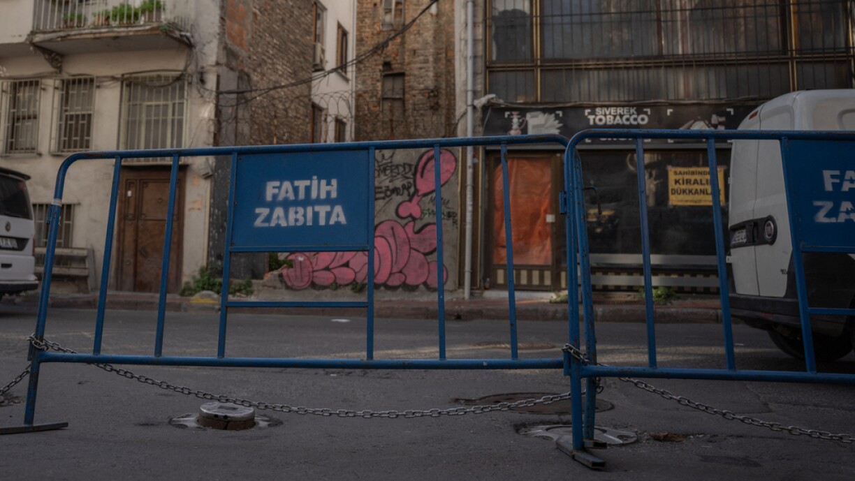 Den Hotel, an deem déi däitsch Famill geschlof huet, gouf mëttlerweil zou gemaach.