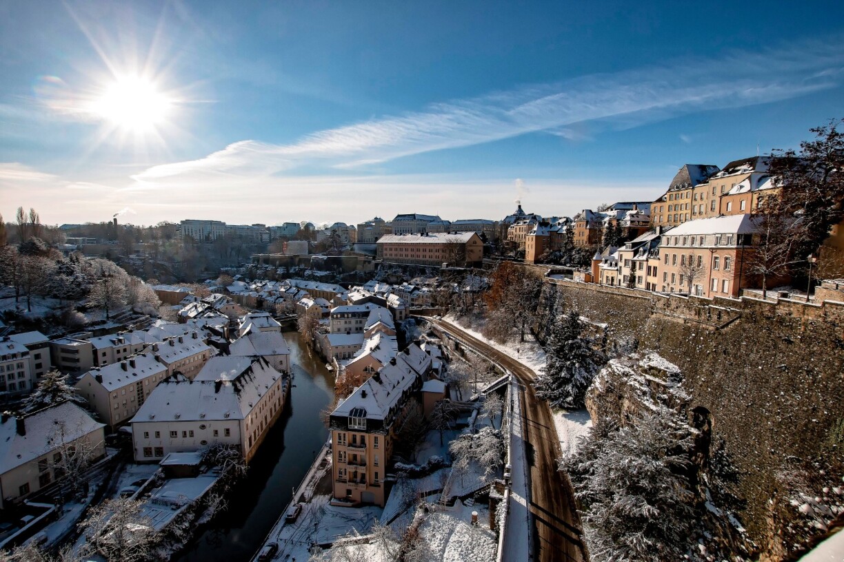 Le soleil continue de briller sur l'économie du pays, malgré la crise.