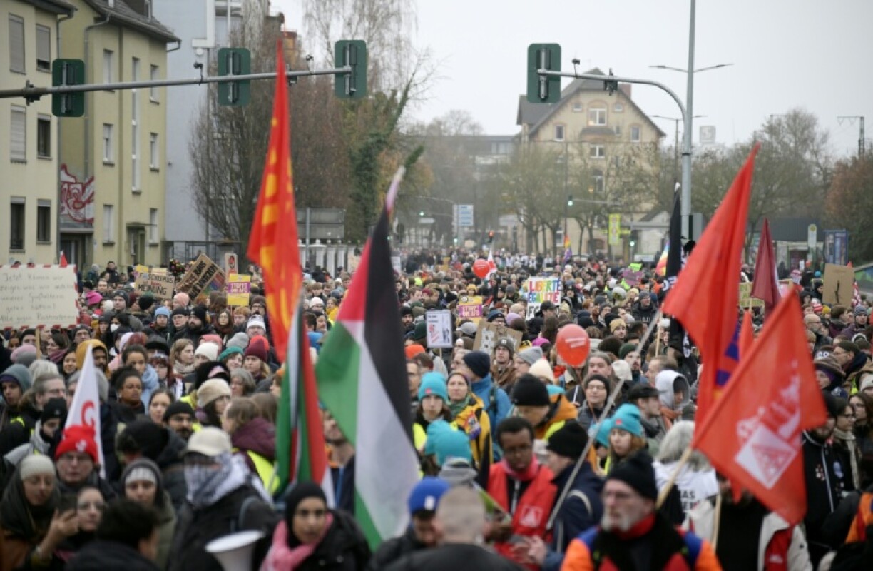 Thousands of anti-AfD protesters gathered from the early morning