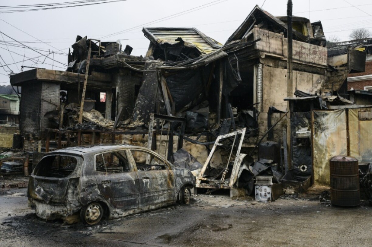 More than a dozen fires have been fanned by high winds and dry conditions, killing 30 people, the worst of its kind recorded in South Korea