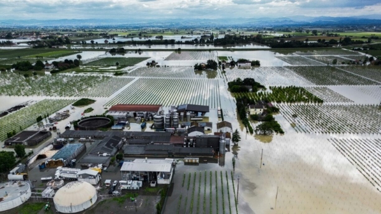 Vue aérienne des inondations à Lugo, dans la région d'Emilie-Romagne, le 18 mai 2023 dans le nord de l'Italie