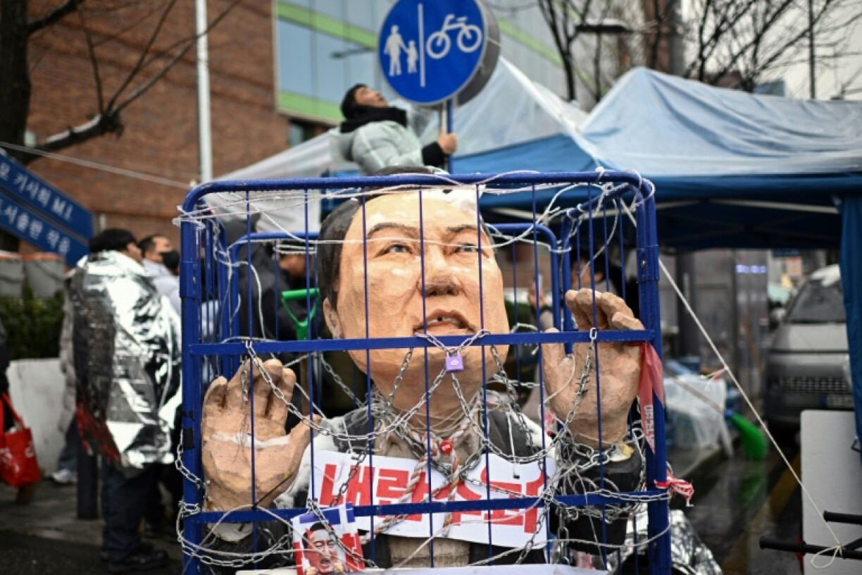 If the warrant is executed, Yoon Suk Yeol would become the first sitting South Korean president to be arrested