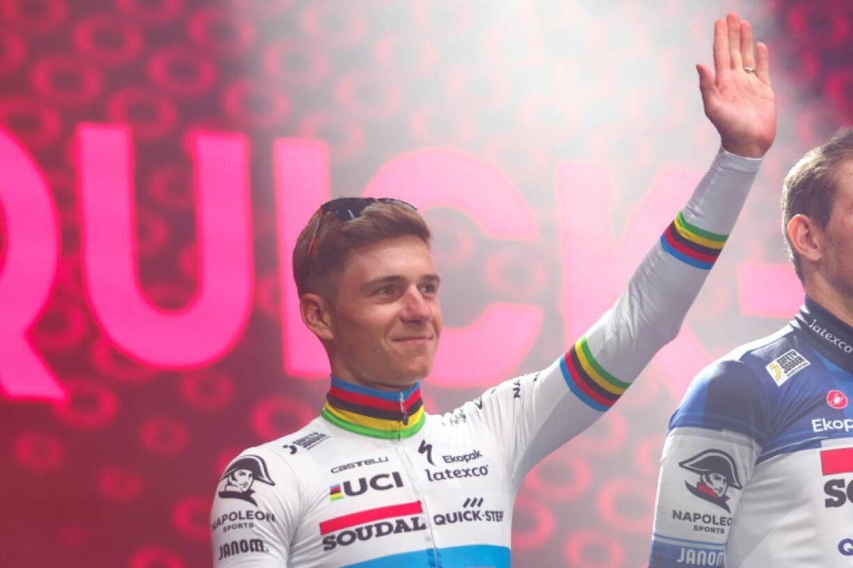 Le Belge Remco Evenepoel lors de la présentation des équipes avant le départ du Giro 2023 le 4 mai 2023 à Pescara